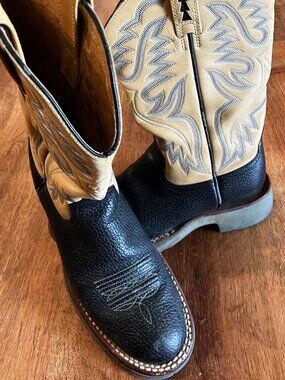 Womens Ariat Western Boots 6B Black Textured Leather #17841 Good Condition